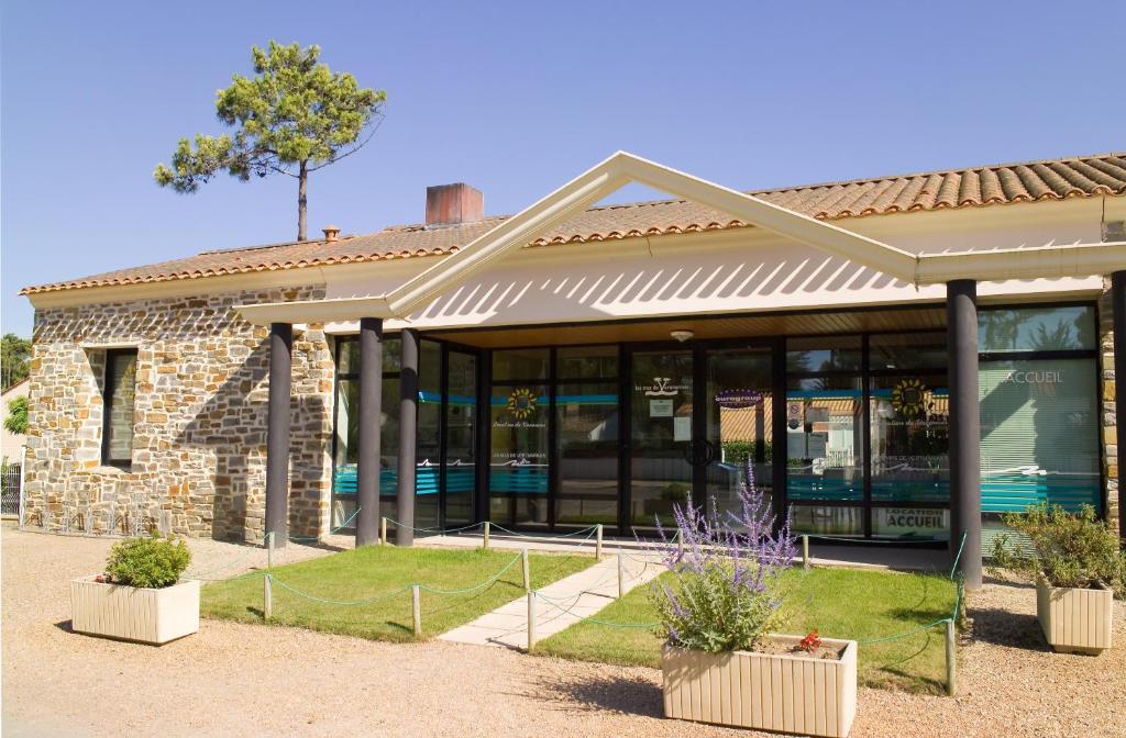 Madame Vacances Le Domaine De Vertmarines Saint-Jean-de-Monts Exterior foto