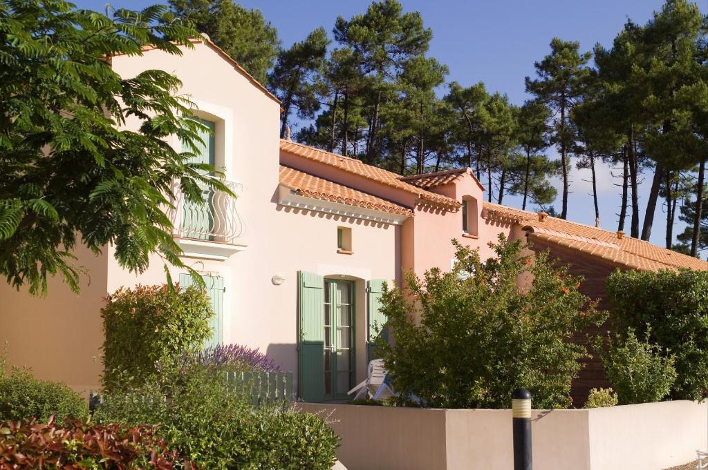 Madame Vacances Le Domaine De Vertmarines Saint-Jean-de-Monts Exterior foto